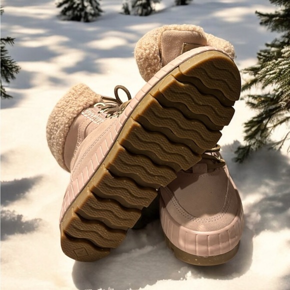 Sperry Torrent Winter Suede Boots. NWOB. Size 6.5. - Picture 14 of 16
